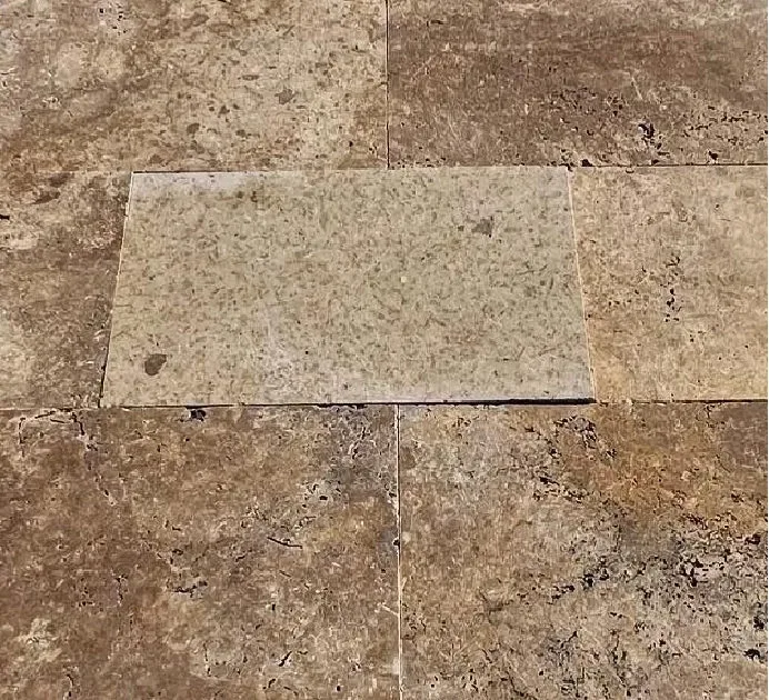 Walnut Traverten · French Pattern